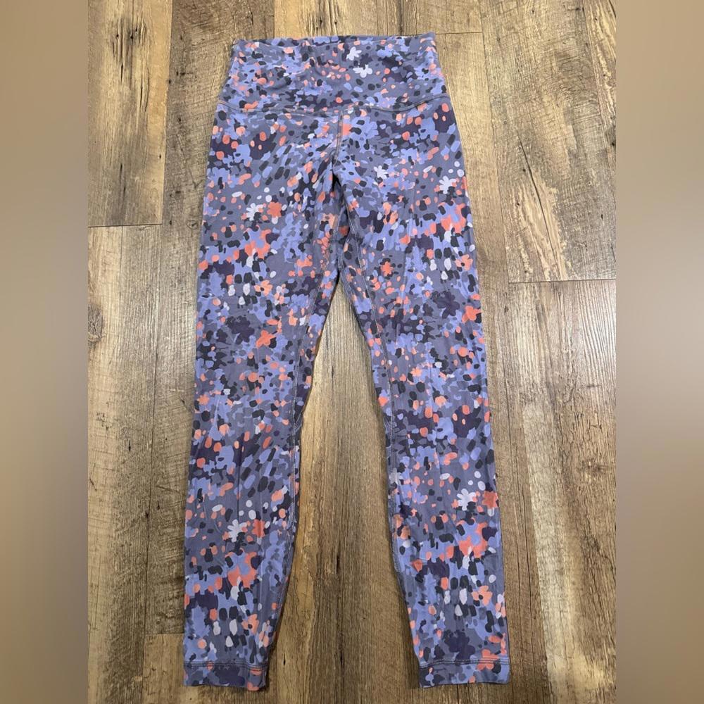 Lululemon Align Leggings in Urban Mural Alpine White Multi Size 6